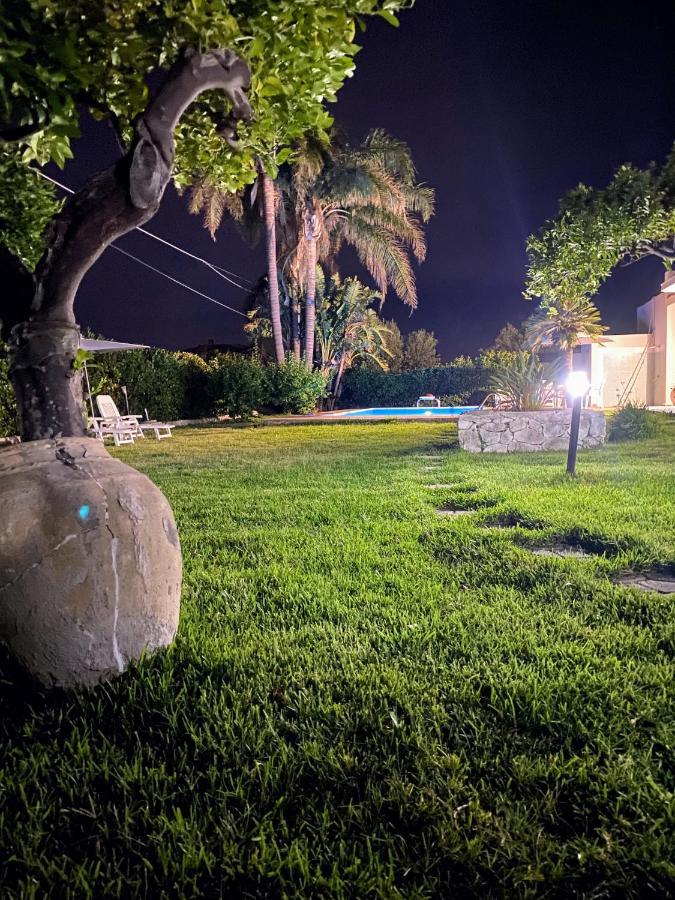 דירות פלורידיה Casa Vacanza Le Tre Palme מראה חיצוני תמונה