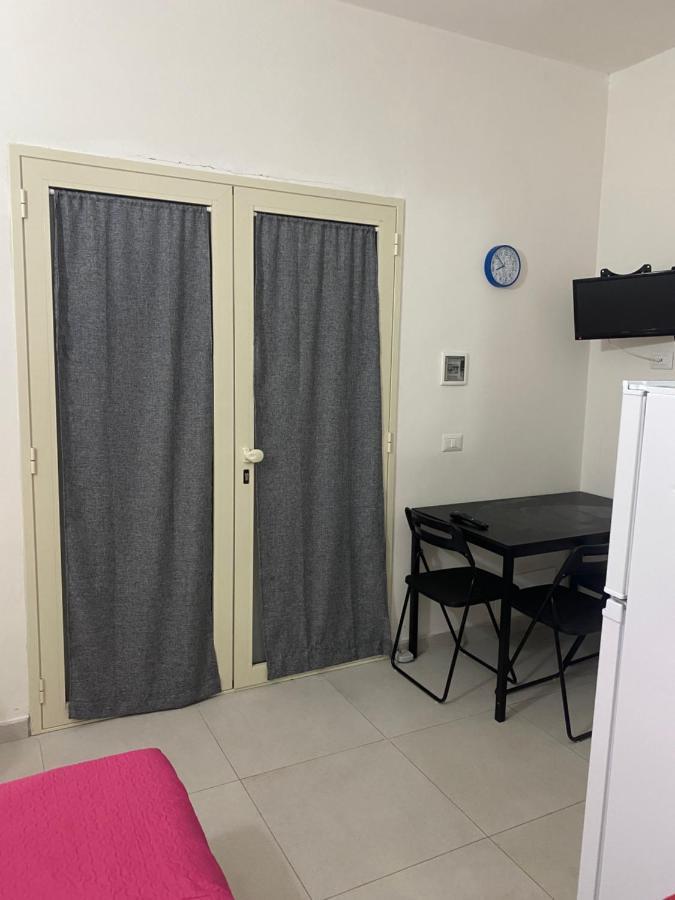 דירות פלורידיה Casa Vacanza Le Tre Palme מראה חיצוני תמונה