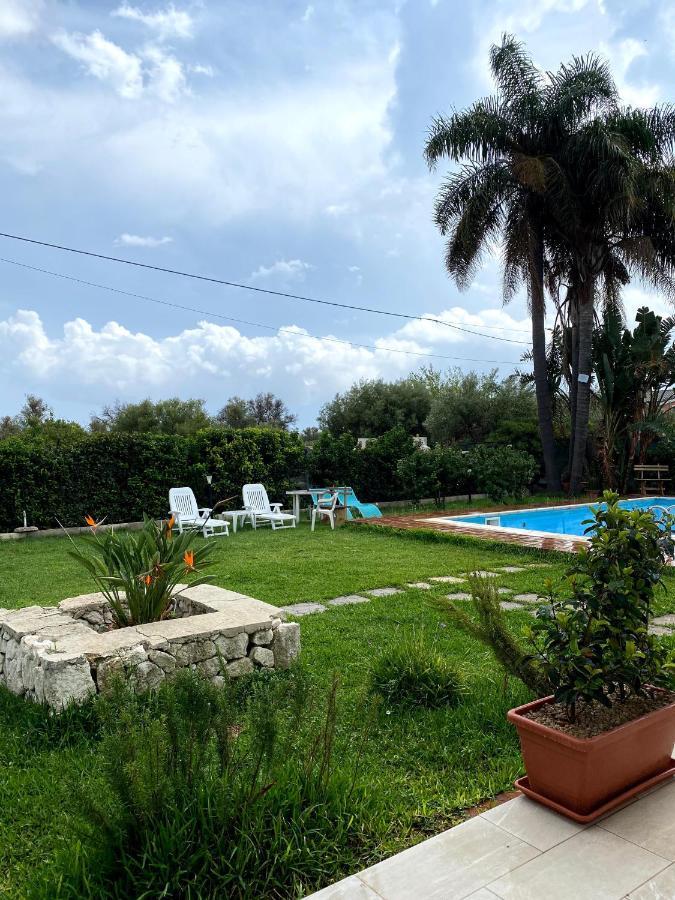 דירות פלורידיה Casa Vacanza Le Tre Palme מראה חיצוני תמונה