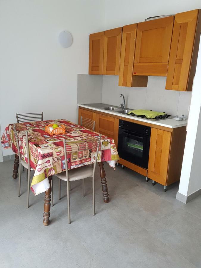 דירות פלורידיה Casa Vacanza Le Tre Palme מראה חיצוני תמונה